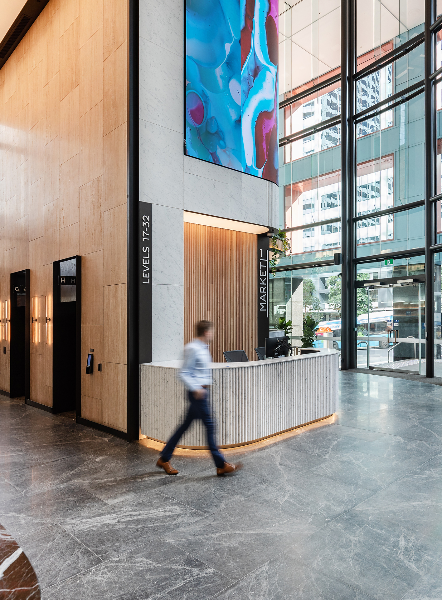 1 Market Street Lobby