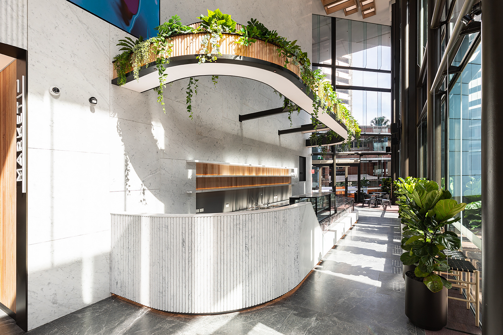 1 Market St lobby