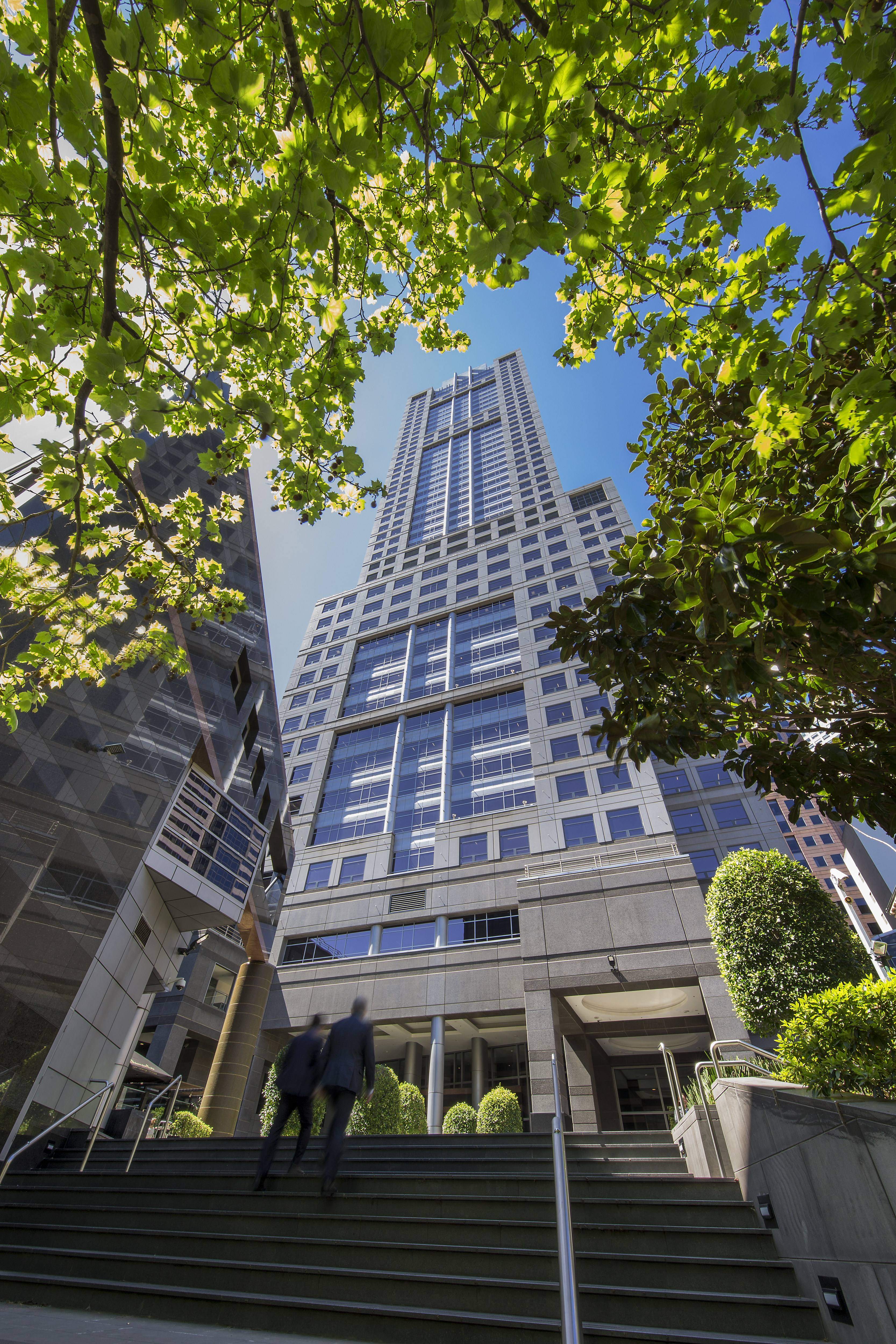 A second life for office furniture